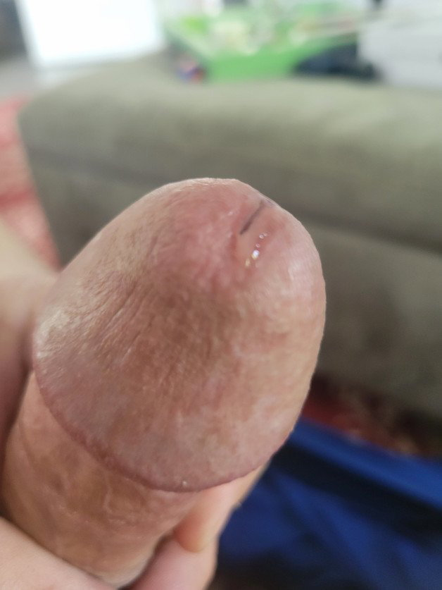 Photo by Isurfdou with the username @Isurfdou,  May 10, 2023 at 5:22 PM. The post is about the topic Precum and the text says 'precum !'