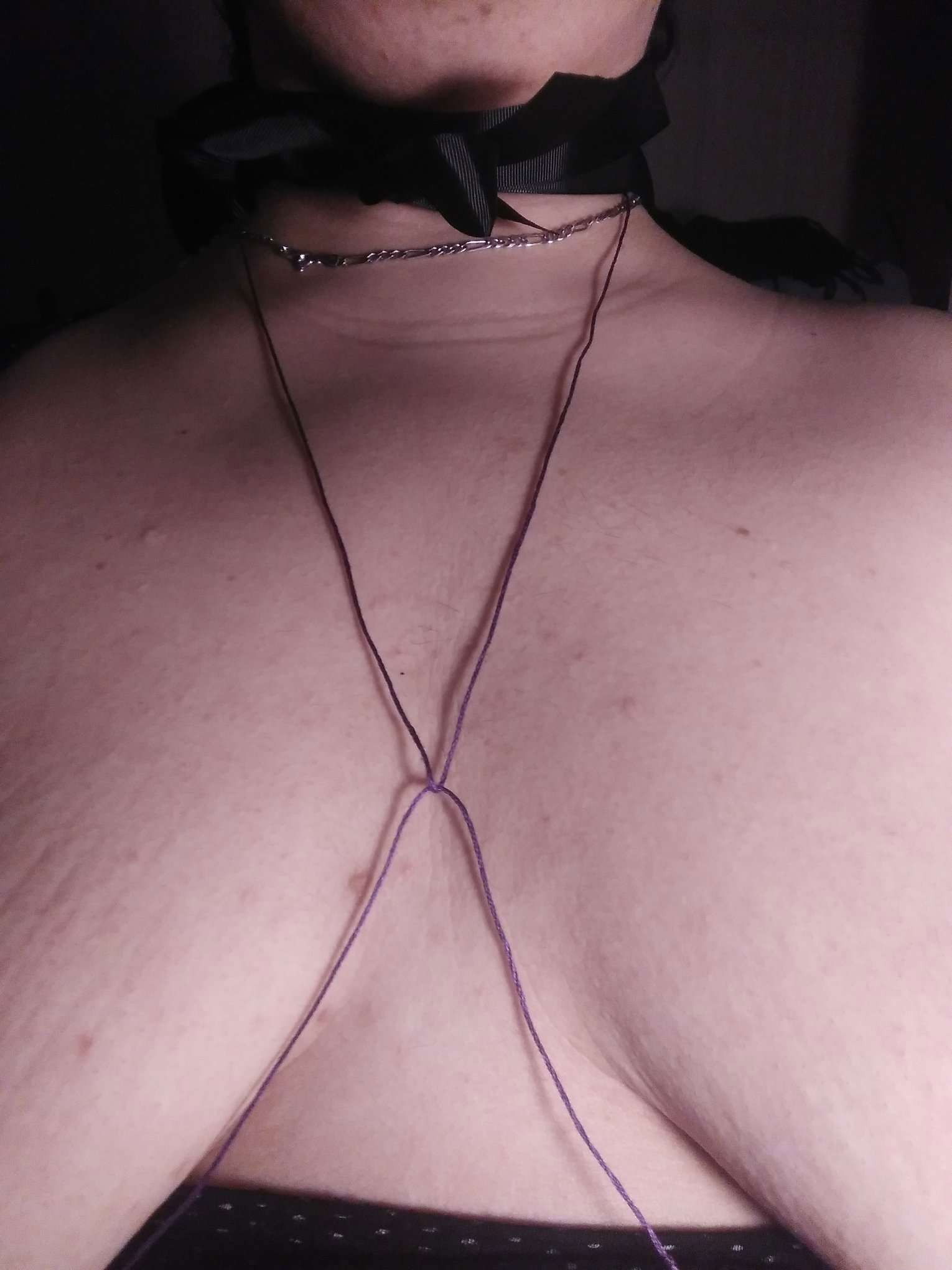 Album by TessSoumise with the username @TessSoumise,  November 22, 2019 at 10:27 AM and the text says 'Improvd improvised nipples bondage'