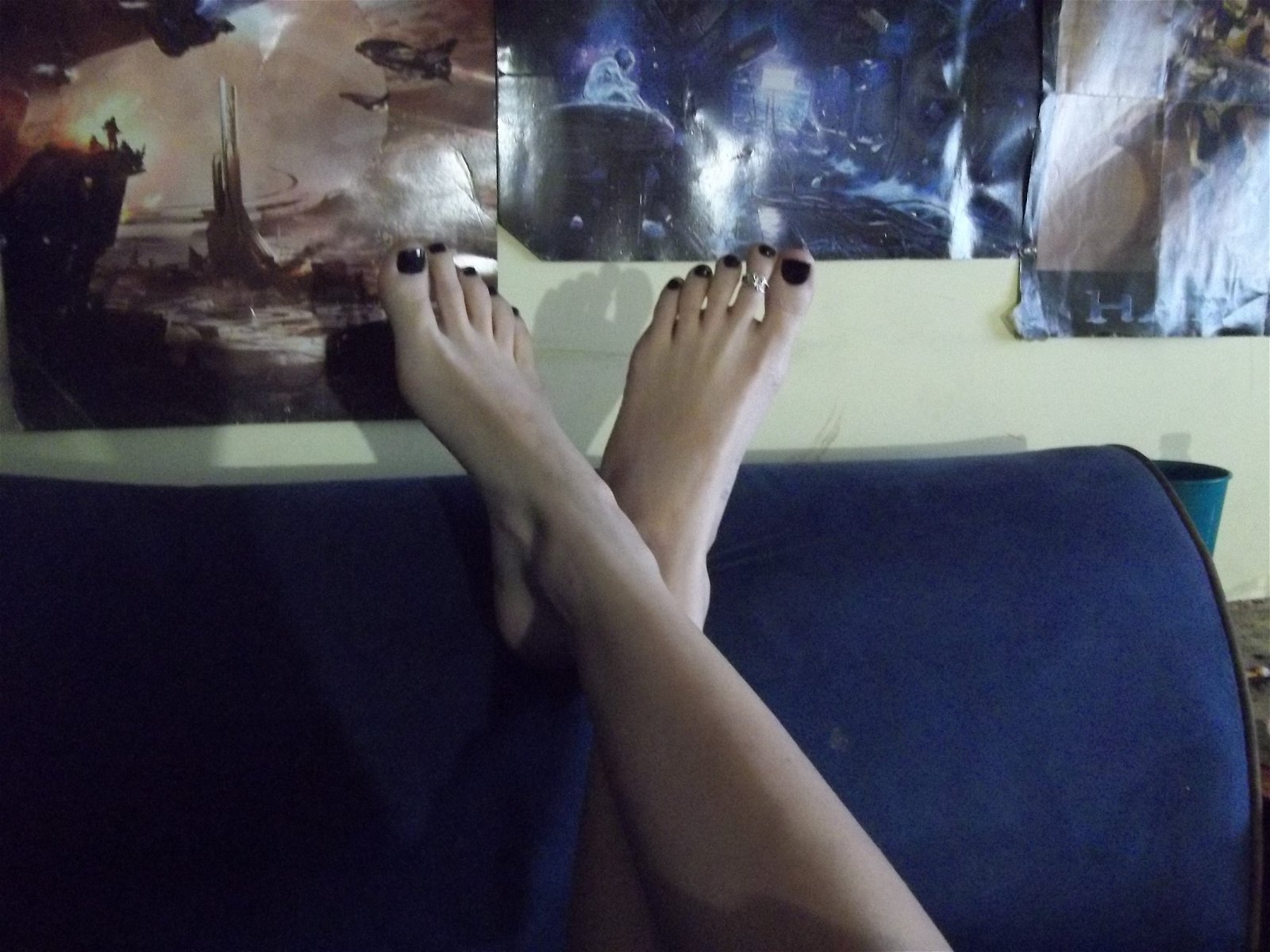 Photo by Luciana with the username @Luciana-Lyli, who is a star user,  December 7, 2019 at 3:04 PM. The post is about the topic Foot Worship