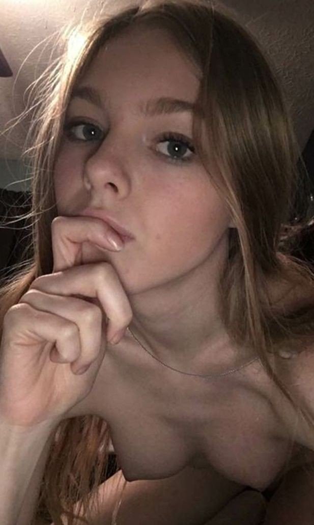 Photo by mrmasty408810 with the username @mrmasty408810,  December 9, 2019 at 4:04 AM. The post is about the topic Amateur selfies and the text says 'Hmmm'