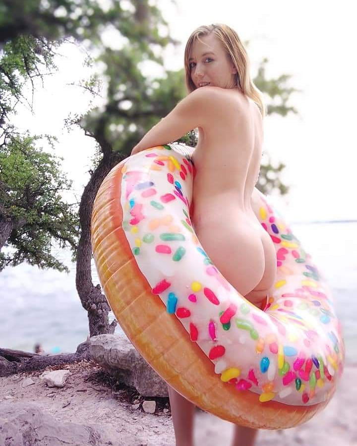 Watch the Photo by Ashely Wild with the username @AshelyWilds, posted on December 6, 2019. The post is about the topic Amateurs. and the text says 'who else loves skinny dipping??
i love nothing more than being soaking wet 🌊'