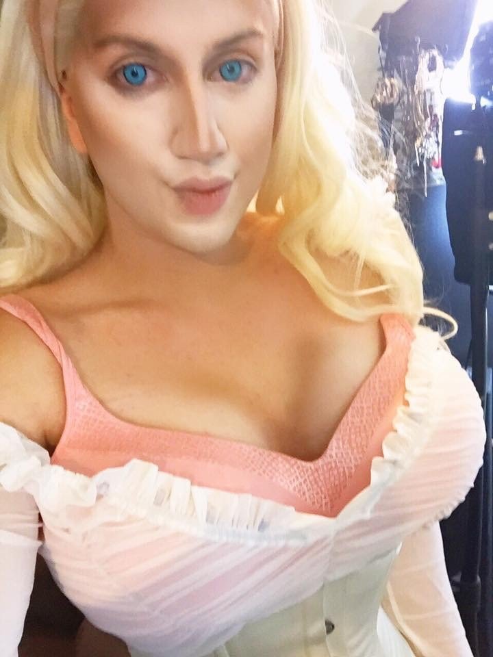 Photo by TSScarlettShade with the username @TSScarlettShade, who is a star user,  December 20, 2019 at 6:10 AM. The post is about the topic Bimbo and the text says 'Dreaming of the day for the big #breasts for the perfect bimbo-licious aesthetic'