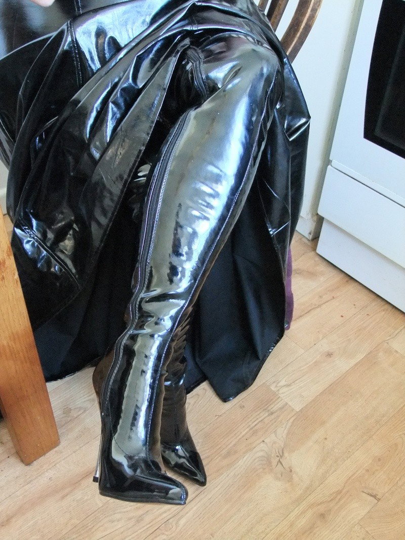 Photo by JammyBitch with the username @JammyBitch,  March 6, 2017 at 8:36 PM and the text says 'mistress-julia:
My favorite pair of PVC thigh boots. 
http://www.randomobscurra.co.uk/http://callmedirect.co.uk/

 

Mistress Julia UK Dominatrix


Kinky, Creative and Controlling on EVERY level. Mind transporting ALL consuming fun and creative games that..'