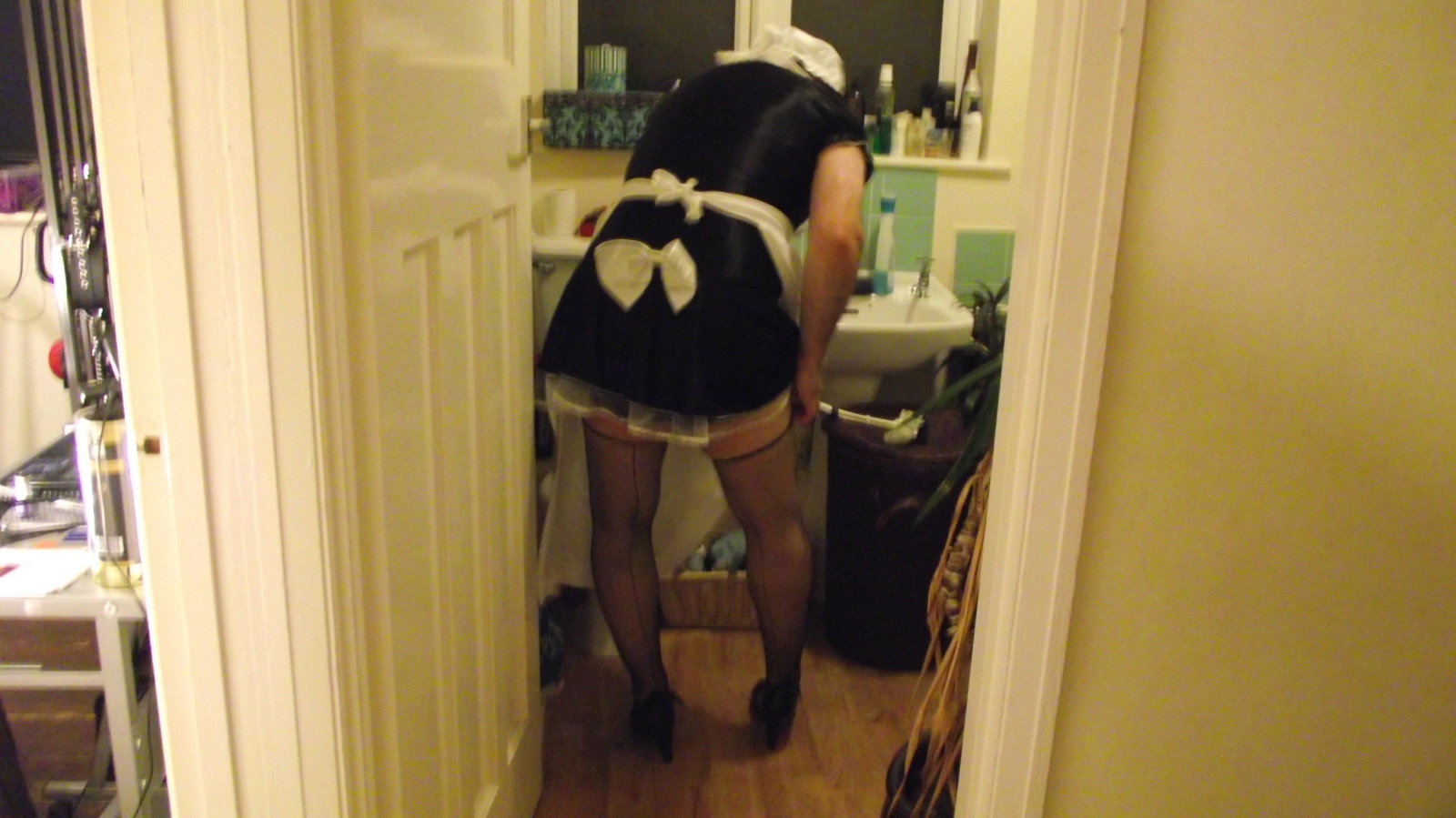 Photo by JammyBitch with the username @JammyBitch,  April 5, 2014 at 11:17 AM and the text says 'Maid Jem being set to some good use cleaning my bathroom. Beware sissy maids who do not meet my standards are spanked and made to redo the task set until I  am satisfied with the results.Visit my websites randomobscurra.co.uk   callmedirect.co.ukCALL ME..'