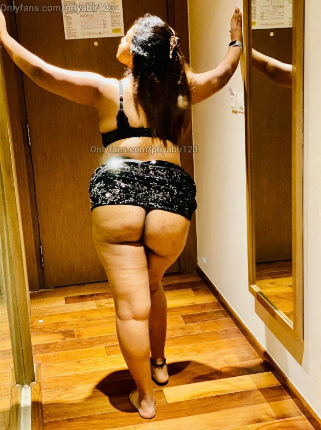 Photo by priyablr123 with the username @priyablr123, who is a star user,  September 18, 2021 at 1:49 AM. The post is about the topic Anonymous Amateurs and the text says 'Hey horny followers!💥 Another horny day where my friend have a fantasy to pound me in this short skirt in this hotel!😊So I asked him to keep my fans happy first click a pic of my skirt! He instead gave this idea to show off my ass! Was the idea good?..'