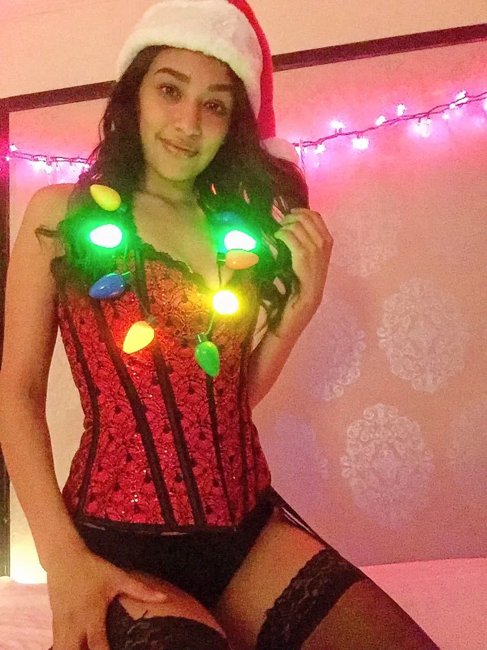 Album by Ms Alina Love with the username @alinalove7600, who is a star user,  December 23, 2019 at 2:39 AM. The post is about the topic Amateurs and the text says 'Happy Holidays To All From Ms Alina'