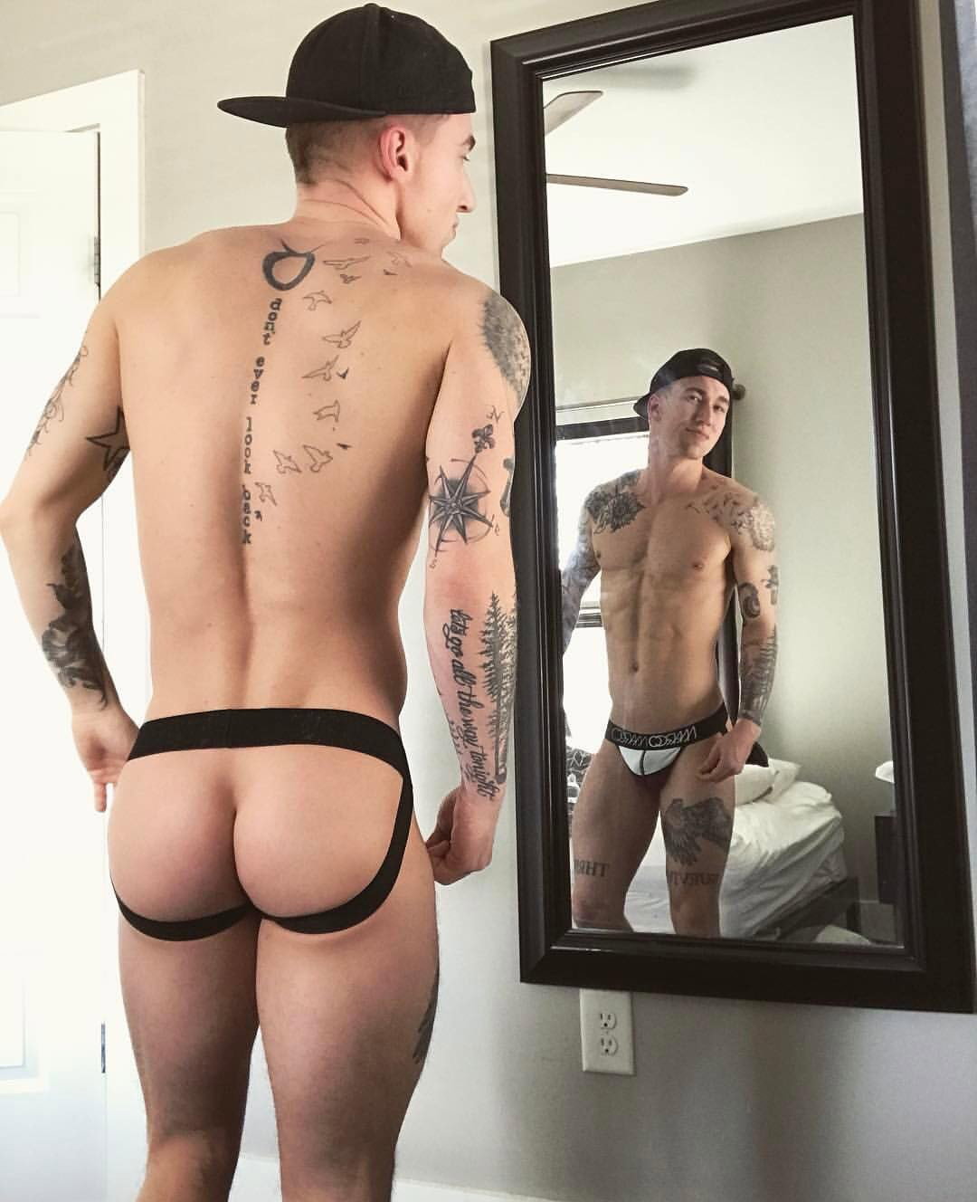 Photo by sydausperv with the username @sydausperv,  December 14, 2018 at 10:28 PM. The post is about the topic Guys in Jockstraps