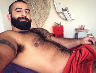 Photo by sydausperv with the username @sydausperv,  December 15, 2018 at 12:06 AM. The post is about the topic Gay Hairy Men