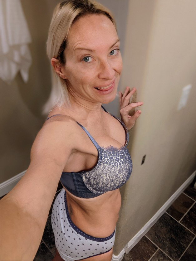 Photo by SexWithMilfStella with the username @SexWithMilfStella, who is a star user,  March 9, 2022 at 12:00 PM. The post is about the topic MILF and the text says 'I love it when I match on accident! #milfstella #milf #maute #cougar #girlnextdoor #hotmom #petitebosy #ddd #victoriassecret #braandpanties #cottonunderwear'