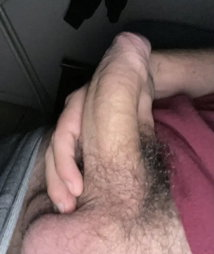Photo by Jhon155 with the username @Jhon155,  November 5, 2022 at 3:37 AM. The post is about the topic Rate my pussy or dick and the text says 'who wants to sit on my dick'