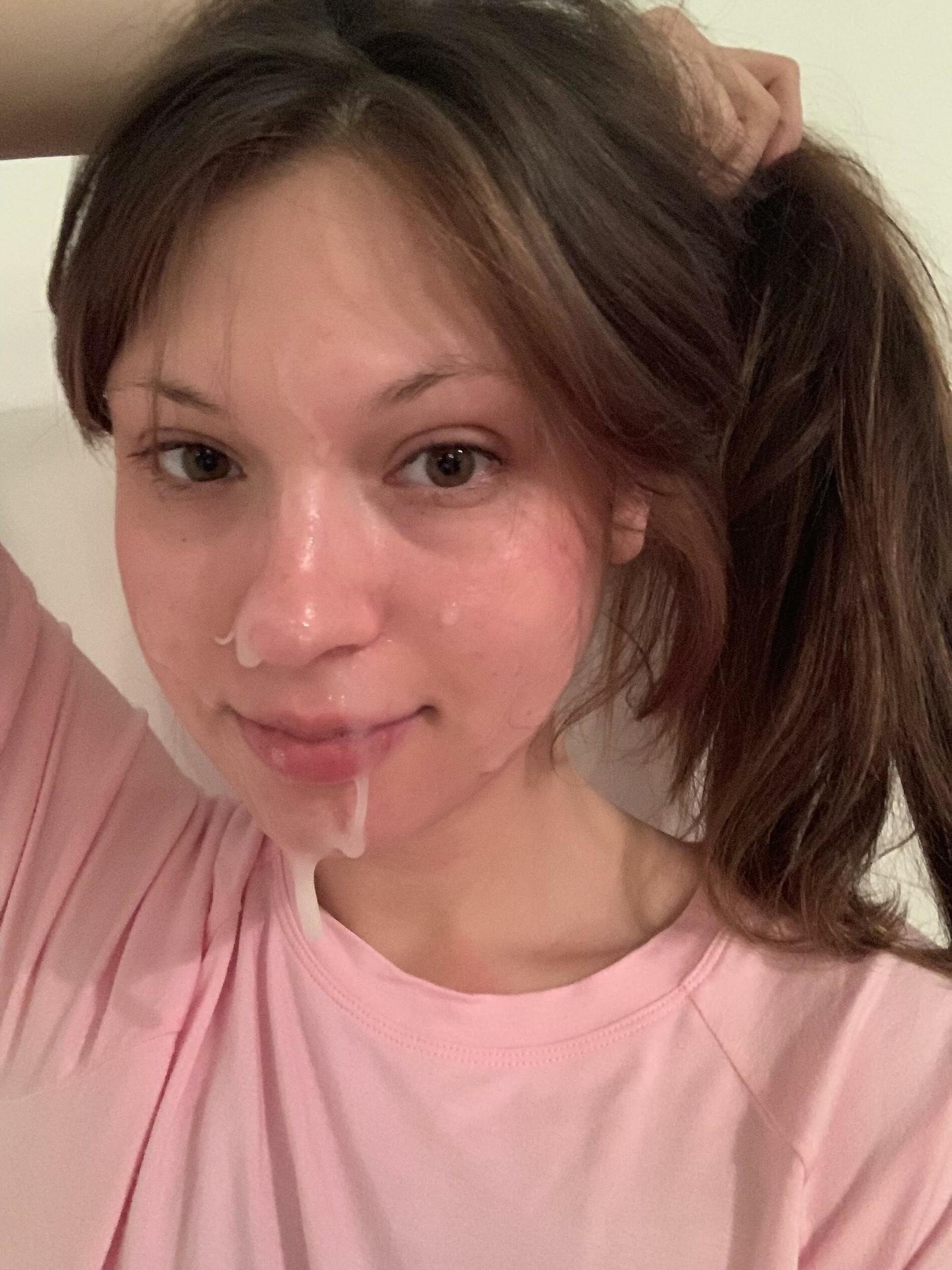 Photo by ronxy12 with the username @ronxy12,  January 5, 2020 at 4:47 PM. The post is about the topic Facial Cumshot and the text says '#facial #cum #cumshot'