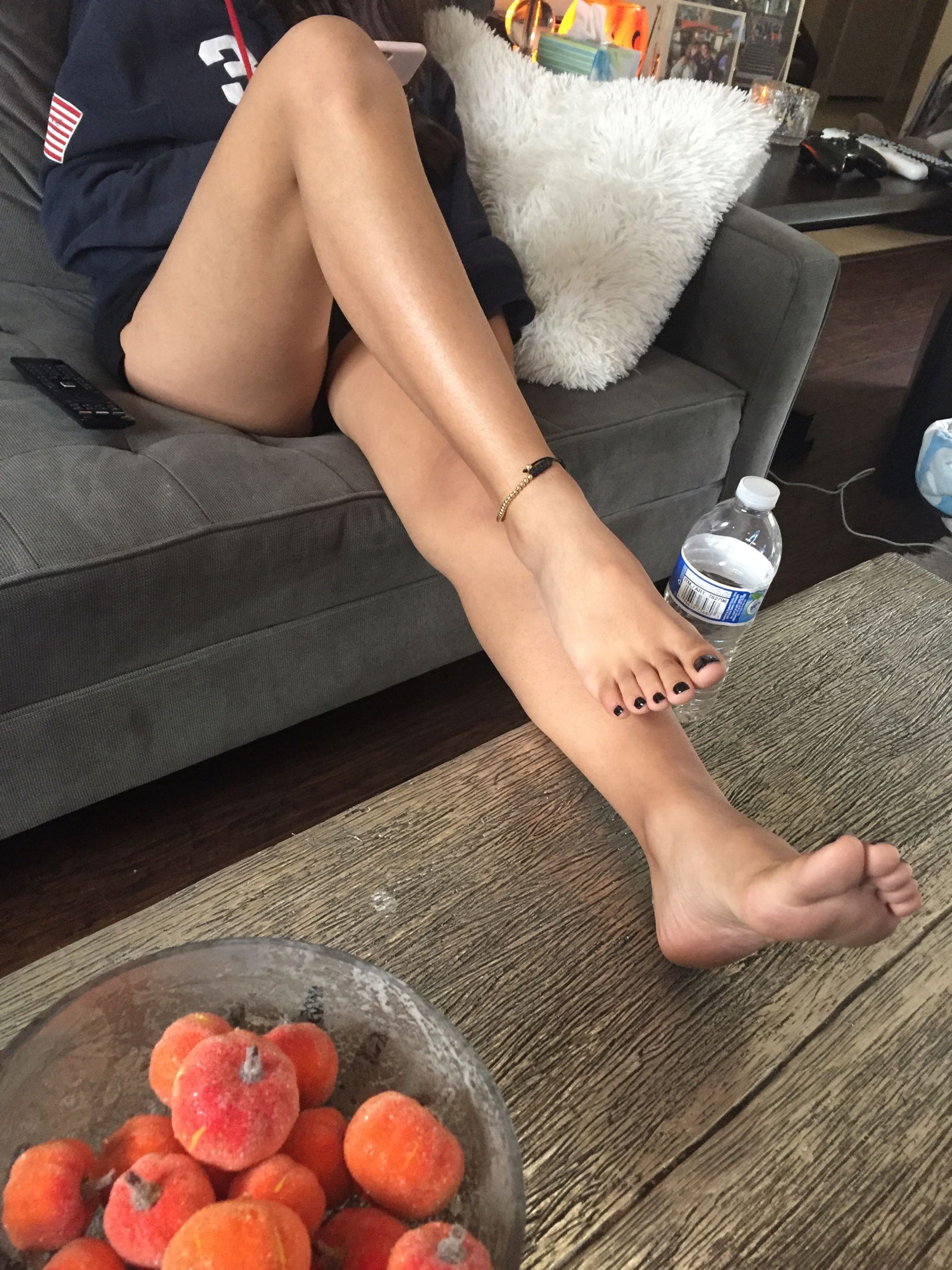 Watch the Photo by Nilegoddess with the username @Nilegoddess, who is a star user, posted on October 24, 2017 and the text says 'Ready for Halloween :) #halloween  #feet  #pumpkin  #toes  #teen  #sexy  #ass  #legs  #young  #nail  #polish'