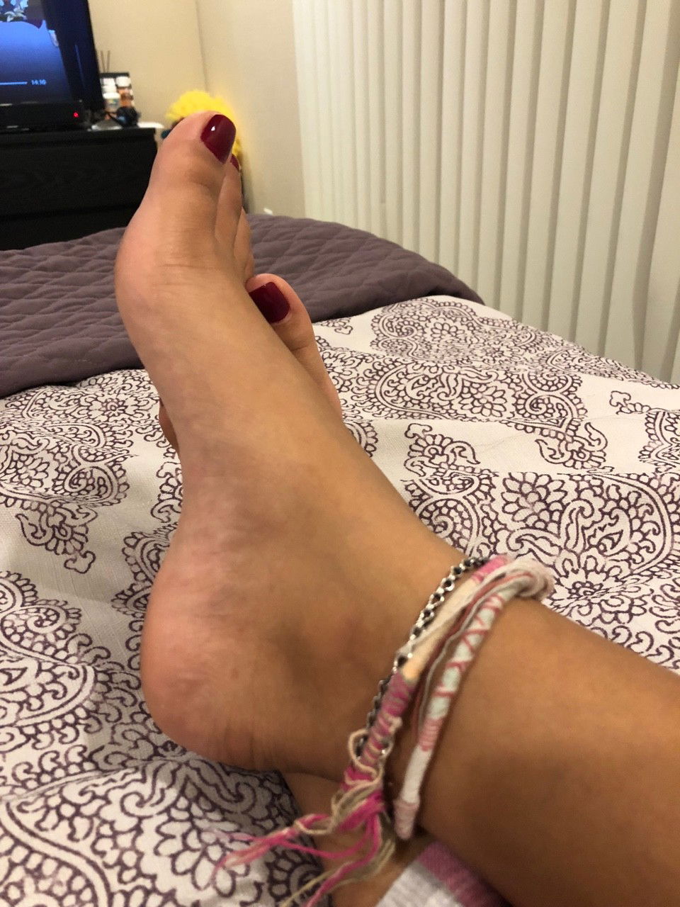 Photo by Nilegoddess with the username @Nilegoddess, who is a star user,  October 3, 2018 at 10:12 AM and the text says 'It&rsquo;s been a while. I&rsquo;m back and eager to share. #teen  #teenfeet  #toes  #legs  #footfetish  #footsies  #young  #feet'