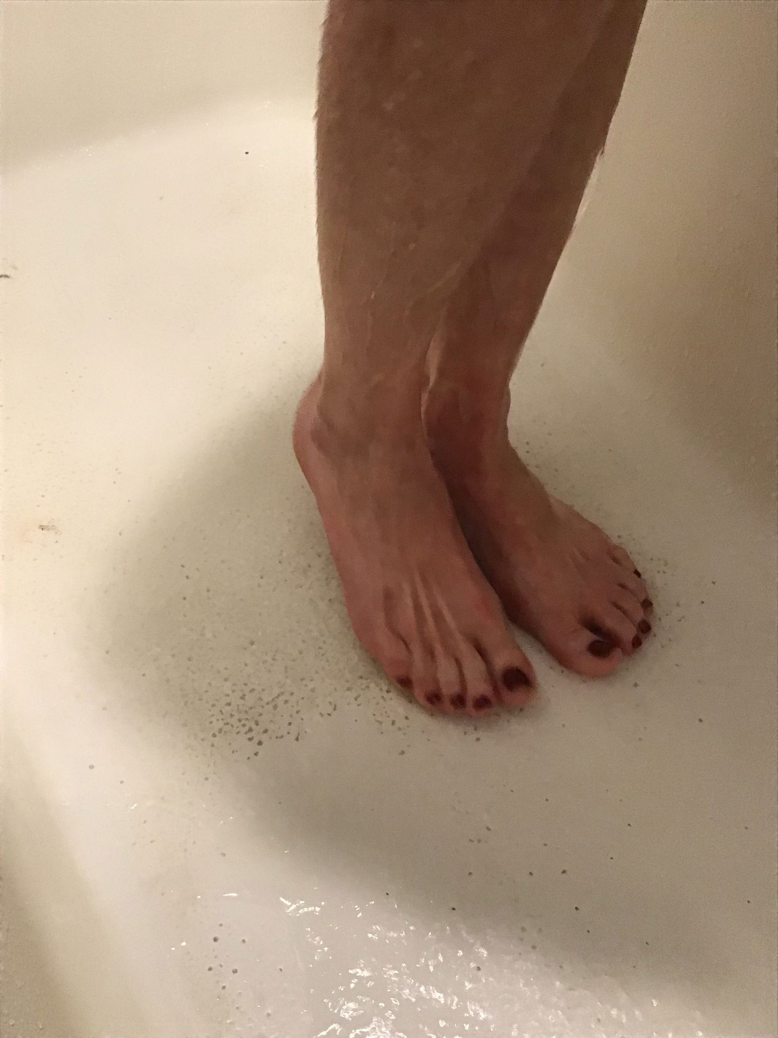 Album by sexyredhead with the username @sexyredhead,  January 12, 2020 at 2:39 AM. The post is about the topic Footfetish by sharbear and the text says 'my husband loves my pretty feet and toes'