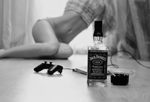 Photo by MaxvJ with the username @MaxvJ,  February 27, 2014 at 5:13 PM and the text says '#Jack  #Daniel's  #smoken  #hot  #ps3  #girly  #Black  #and  #White  #b&w  #fuck  #me  #playing  #jacky  #alkohol  #Dream'