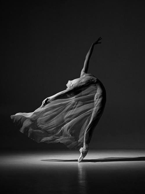 Photo by MaxvJ with the username @MaxvJ,  July 17, 2013 at 11:42 AM and the text says '#ballet  #dance  #pointe  #shoes  #silk  #beautiful  #voile  #black  #&  #white  #posture  #tutu  #veil'