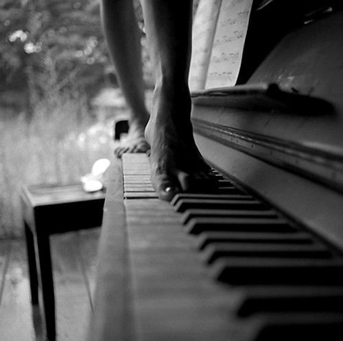 Watch the Photo by MaxvJ with the username @MaxvJ, posted on July 31, 2013 and the text says '#alive  #life  #autumn  #creepy  #dark  #death  #note  #piano  #awesome  #beautiful  #black  #and  #white  #musical  #note  #b&w  #music  #paradise  #black  #&  #white  #free  #Darkness  #legs  #tumblr  #classic  #perfect  #in  #darkness  #cool  #love..'