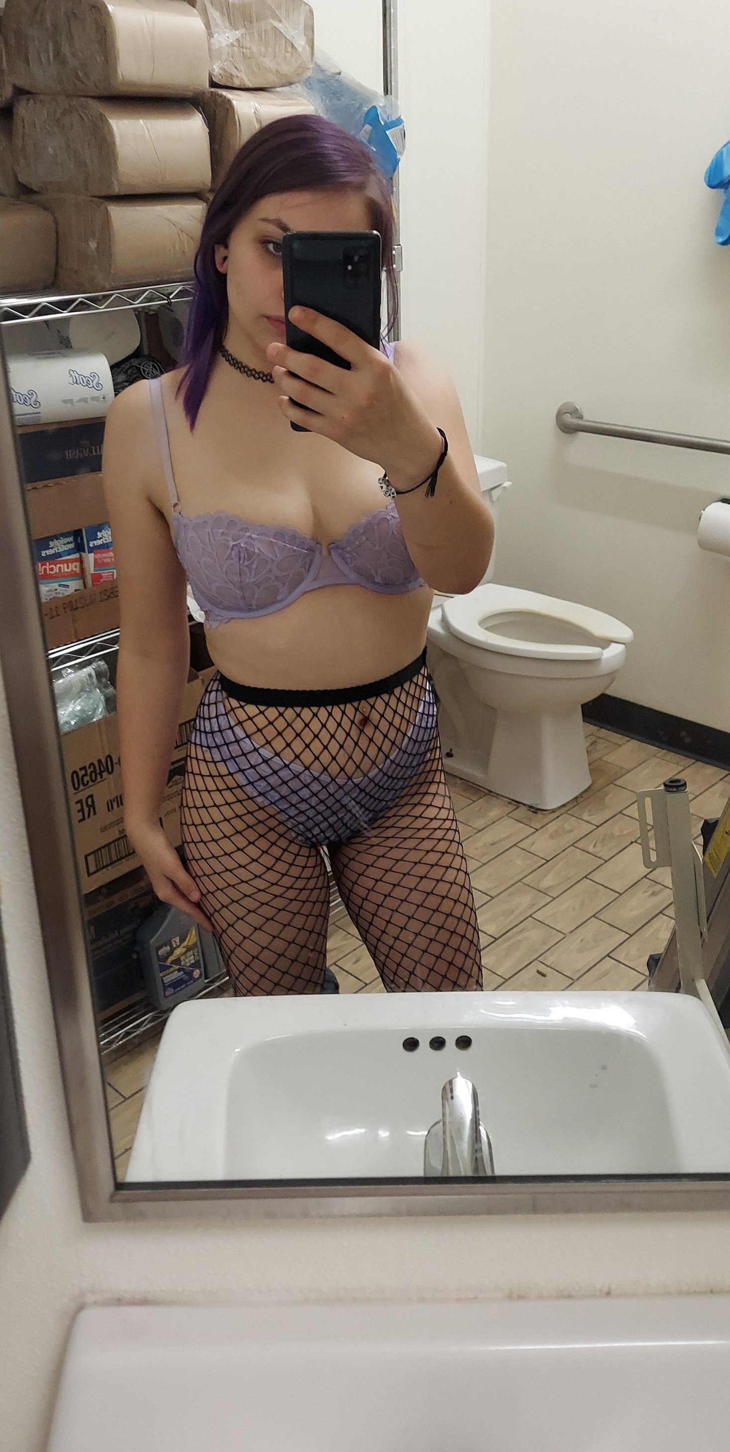 Photo by Badkittenx3 with the username @Badkittenx3,  December 17, 2020 at 1:22 PM. The post is about the topic Hotwife/Sharing Just Pleasure No Humiliation and the text says 'im a bad slut at work'