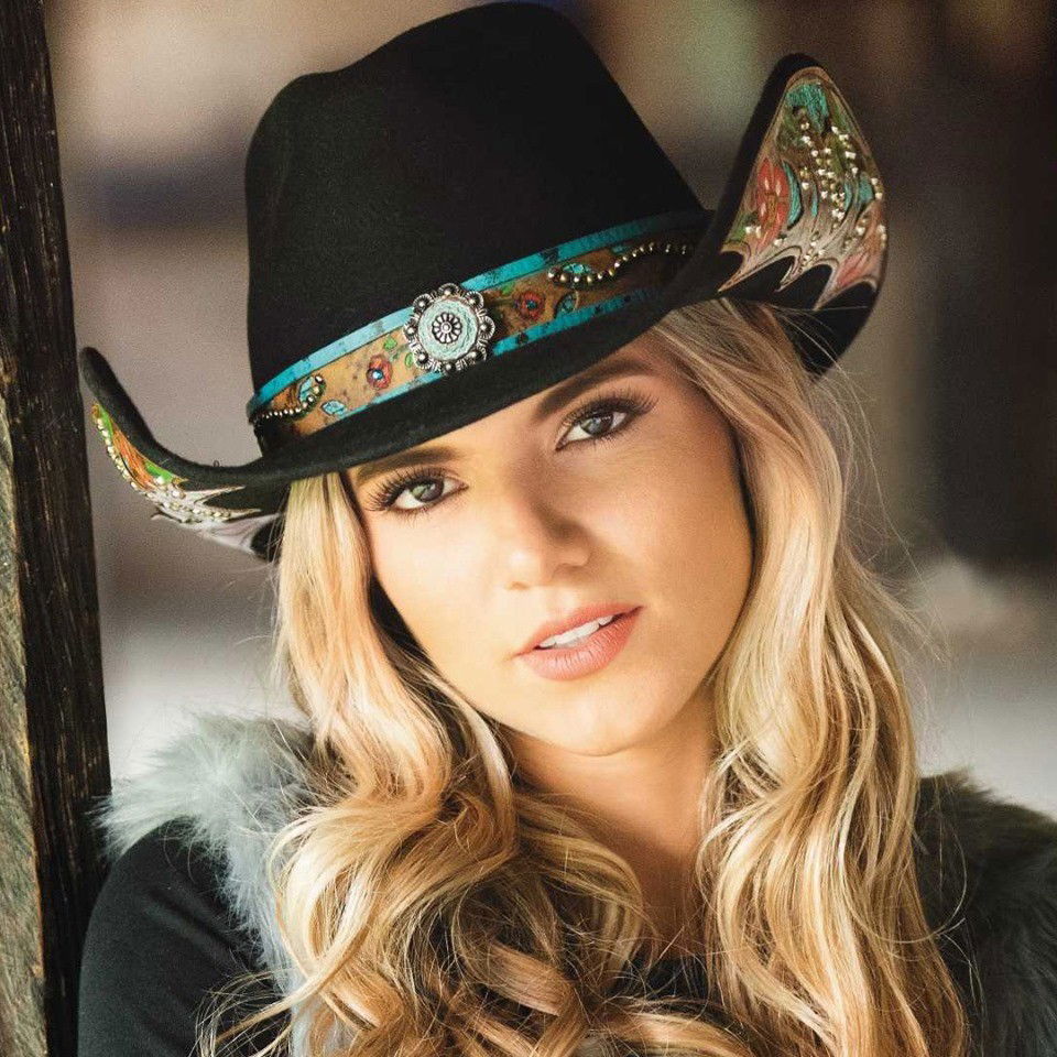 Photo by MyBabezCollection with the username @MyBabes666Y,  May 29, 2020 at 3:37 PM. The post is about the topic Cute&SEXY Country Girls and the text says 'Cowgirl (non-nude) - Portrait #BlondeCutie #Cowgirl'