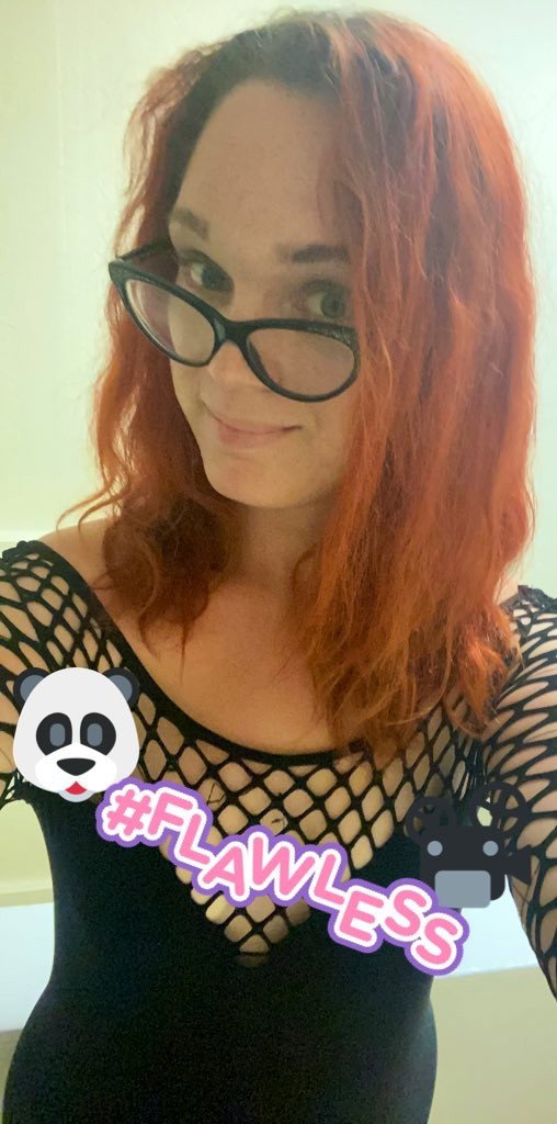 Photo by ✨?TS Victoria?✨ with the username @Tsvictoriaxoxo, who is a star user,  October 1, 2020 at 1:08 PM and the text says 'hey!! guess what ✨SALE✨ kik sexting $1/min pics+vids.🎥 Custom videos,$25 for 5 mins $50 for 10 mins 💌kik/telegram tsvictoriaxoxo'
