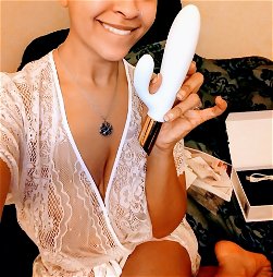 Photo by Jynx the Minx with the username @Jynx-the-Minx, who is a verified user,  December 21, 2018 at 10:03 PM and the text says 'Someone hire me to pose with sex toys! K thnx byyyeee ?'
