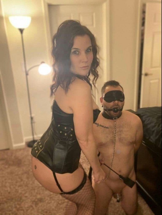 Photo by PR0VOCATEUR with the username @PR0VOCATEUR,  June 2, 2021 at 2:25 PM. The post is about the topic BDSM and the text says 'Who's the Boss?'