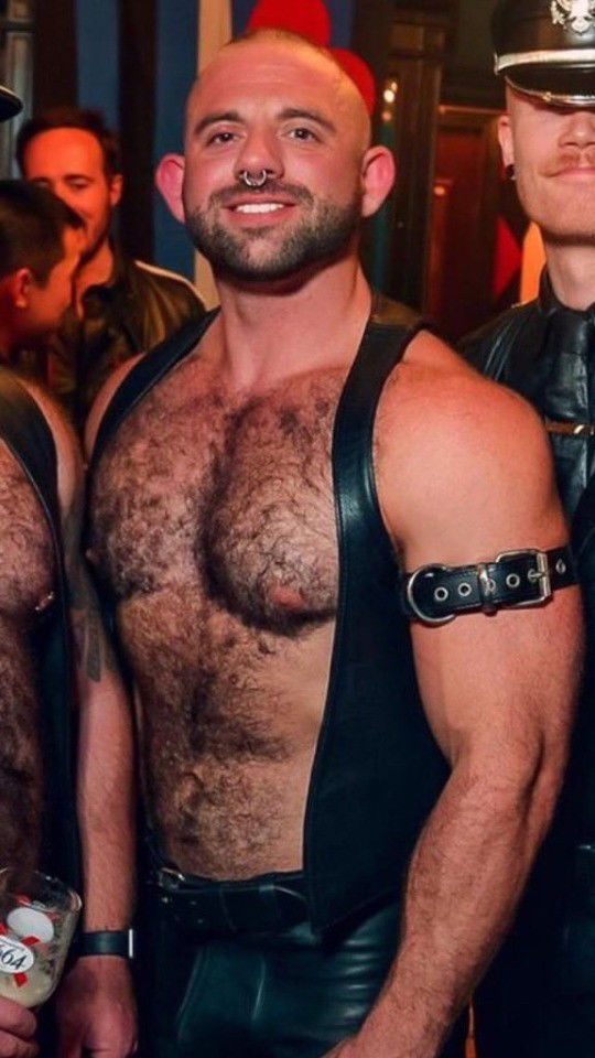 Photo by aussiemate with the username @aussiemate,  December 10, 2020 at 1:02 AM. The post is about the topic Gay Leather