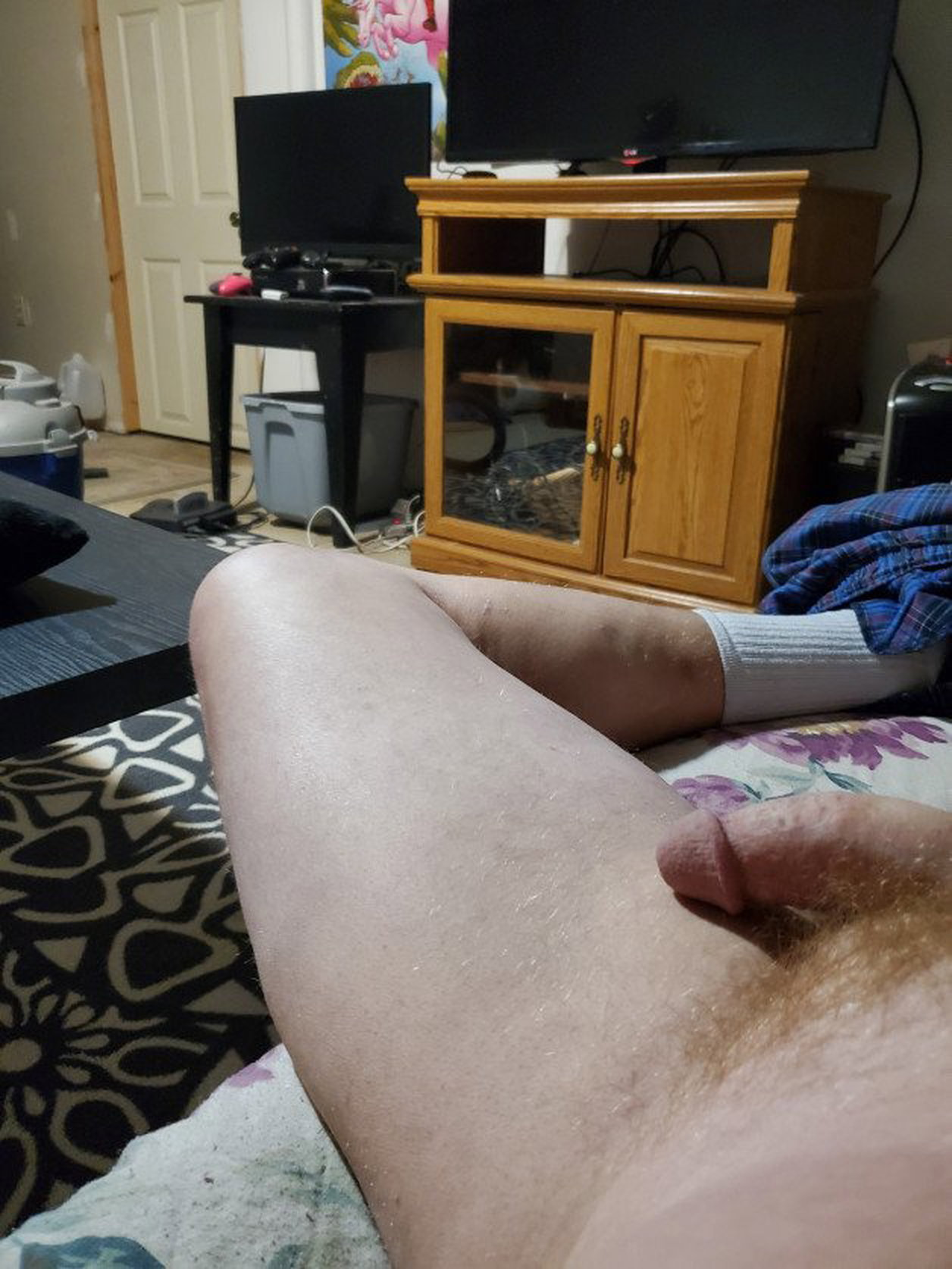 Photo by jayroth492 with the username @jayroth492,  February 16, 2021 at 3:18 AM. The post is about the topic Mature and the text says 'I'm so horny tonight, can anyone help me'