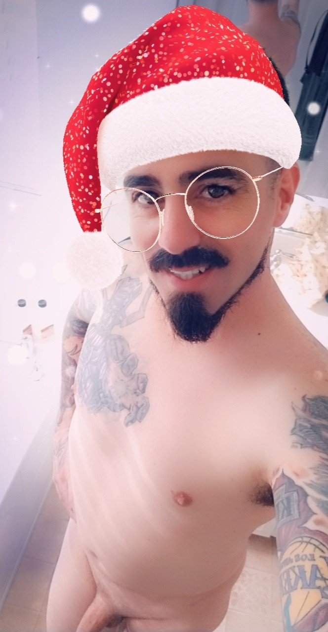Photo by crowbarsal with the username @crowbarsal, who is a verified user, posted on December 26, 2018. The post is about the topic Nude Selfies and the text says 'Merry Christmas to all here...'
