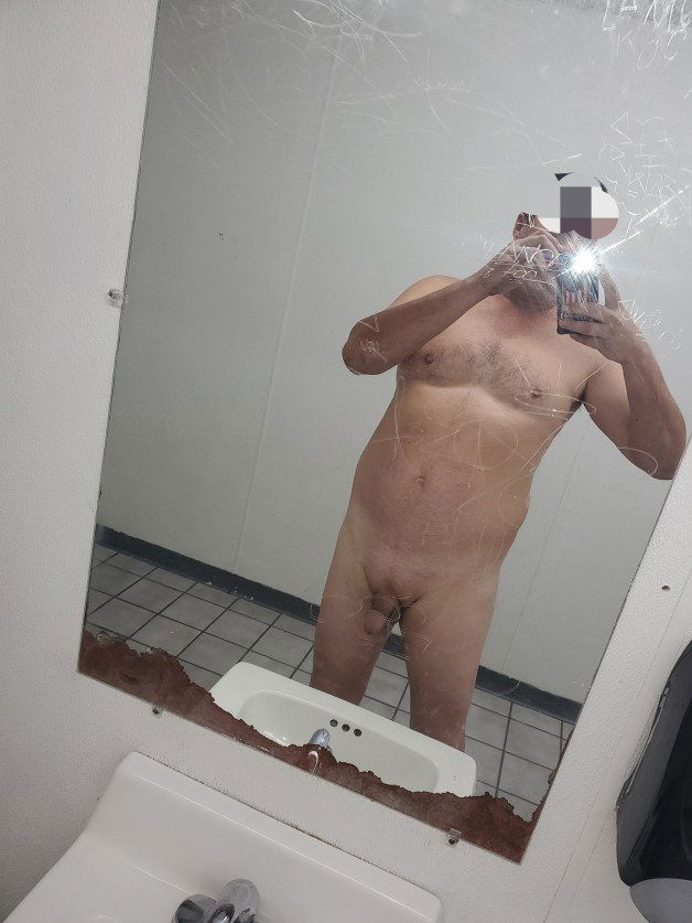 Photo by Smokeymountaincuck with the username @Smokeymountaincuck, who is a verified user, posted on February 25, 2023. The post is about the topic Show your DICK and the text says 'rate me 1 to 10'