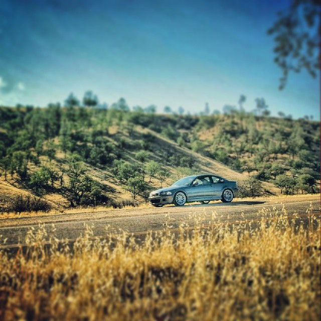 Photo by misfetiches with the username @misfetiches,  November 26, 2013 at 7:15 AM and the text says 'naterisch:

#BMW #MMonday with my @BMWUSA #e46 #M3 on a back country road in coastal #California'