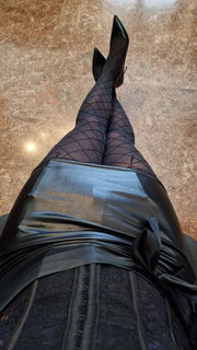 Photo by Monique C.D. with the username @MoniqueCD,  January 31, 2023 at 11:00 AM. The post is about the topic Sissy and the text says 'From sexy to horny in 4 quick steps...! 😋'