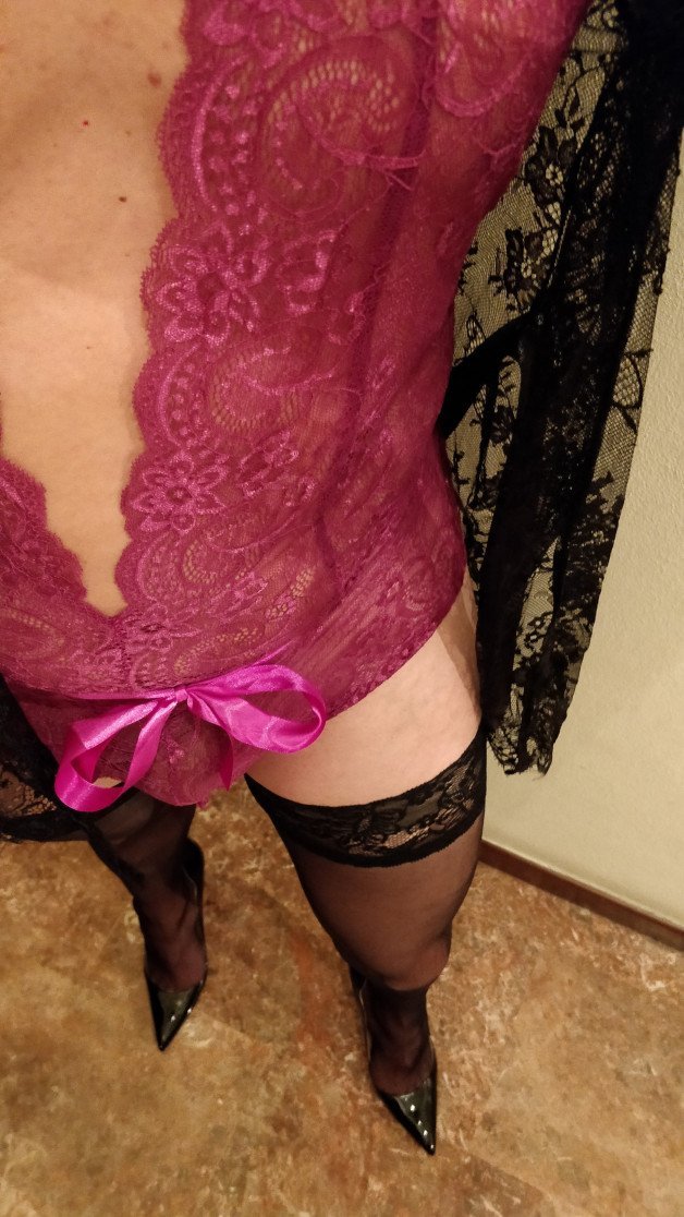 Photo by Monique C.D. with the username @MoniqueCD,  March 3, 2023 at 5:30 PM. The post is about the topic Sissy and the text says 'Pink or violet?!?'