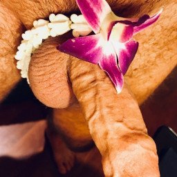 Photo by OzNudeUncut with the username @OzNudeUncut, who is a verified user,  April 17, 2022 at 8:51 PM. The post is about the topic Rate my pussy or dick and the text says 'Do you like my flower arrangement?'