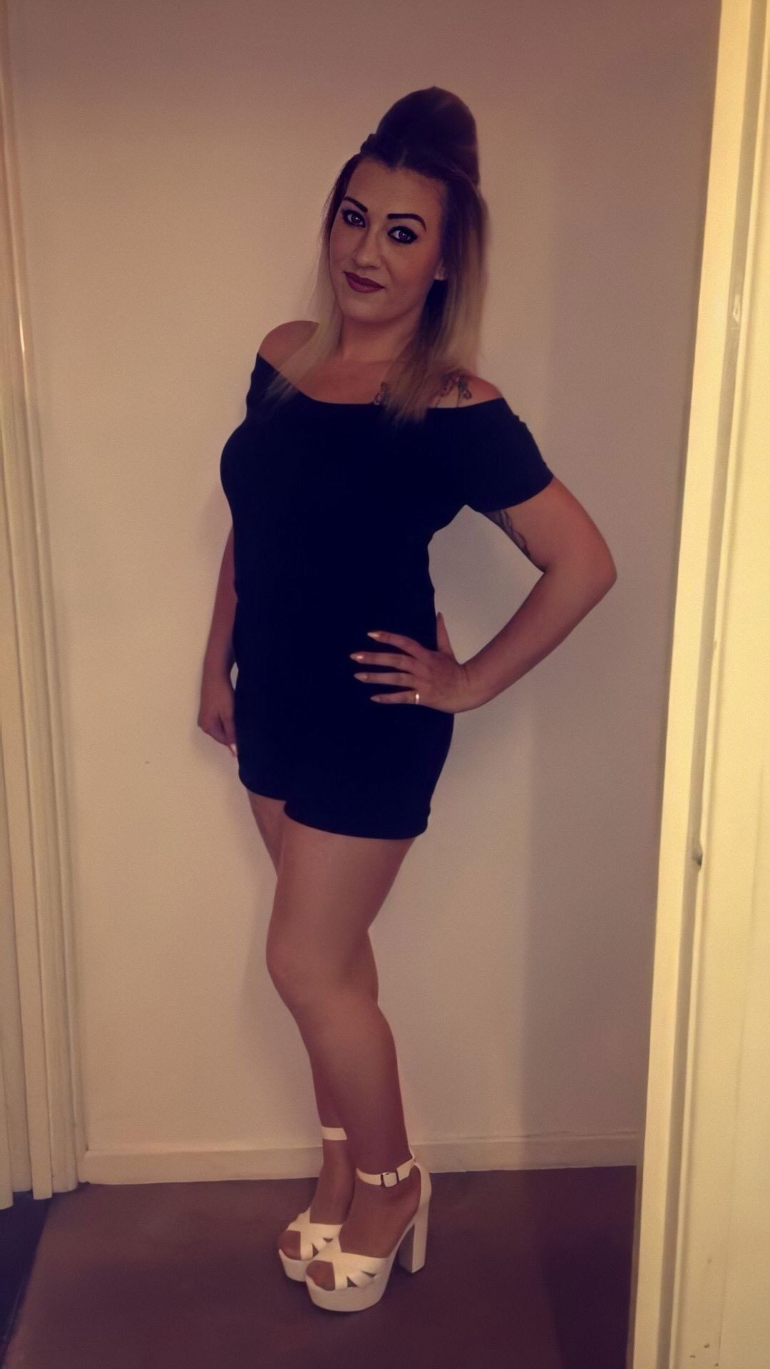 Album by Tina86 with the username @Tina86,  May 7, 2020 at 7:47 AM. The post is about the topic Amateurs and the text says 'Babe,face for #cocktribute and #cumtribute'