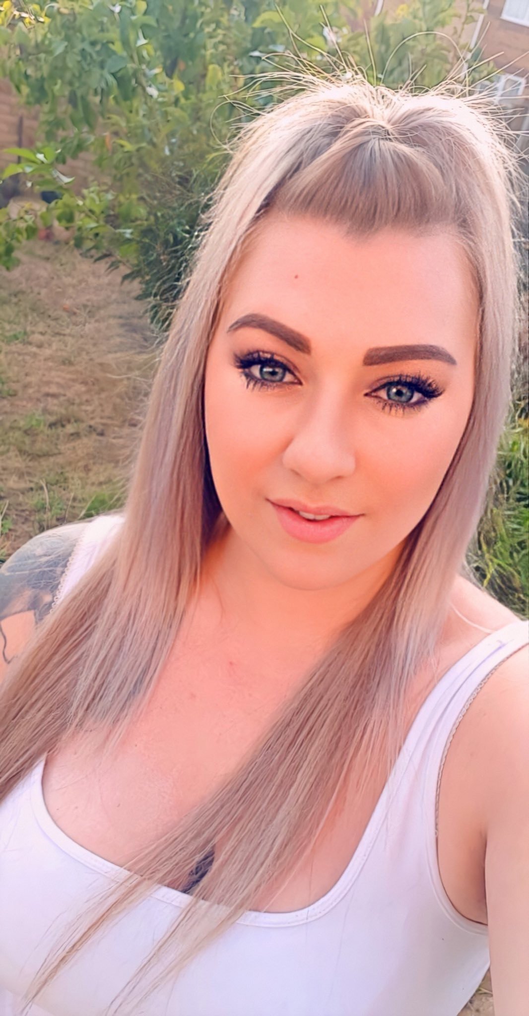 Photo by Tina86 with the username @Tina86,  May 7, 2020 at 7:47 AM. The post is about the topic Amateurs and the text says 'Babe,face for #cocktribute and #cumtribute'