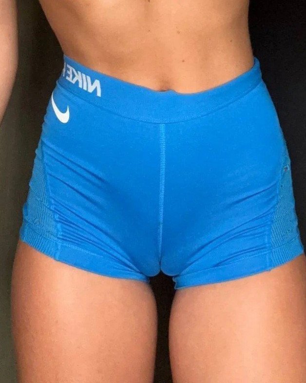 Photo by Beautifully Feminine with the username @BeautifullyFeminine,  September 2, 2023 at 11:03 PM. The post is about the topic Cameltoe