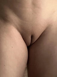 Photo by Beautifully Feminine with the username @BeautifullyFeminine,  March 8, 2024 at 9:05 AM. The post is about the topic Hairless pussy