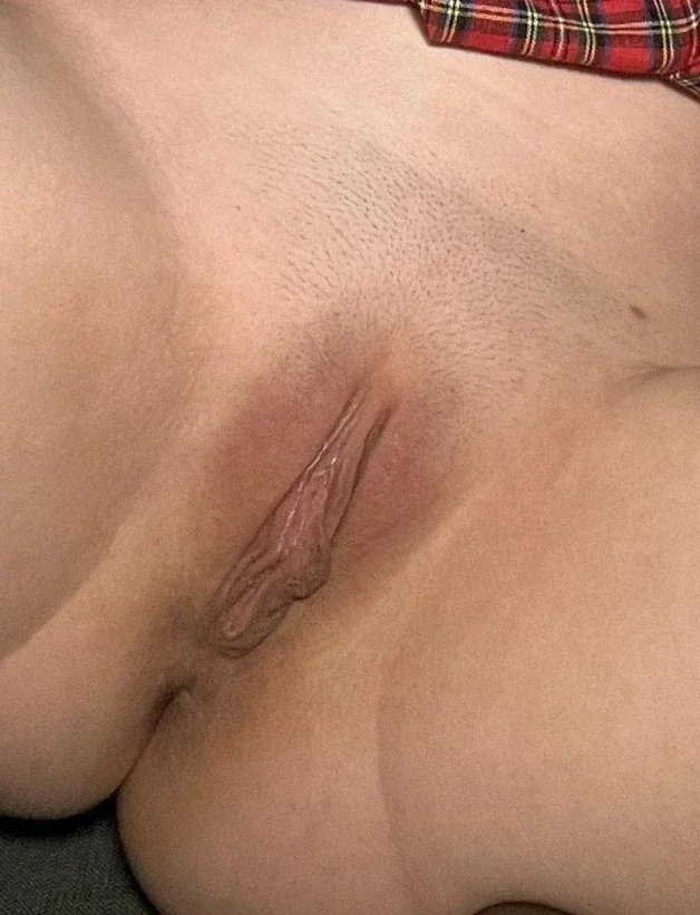 Photo by Beautifully Feminine with the username @BeautifullyFeminine,  April 6, 2024 at 6:20 AM. The post is about the topic PUSSY ONLY PUSSY