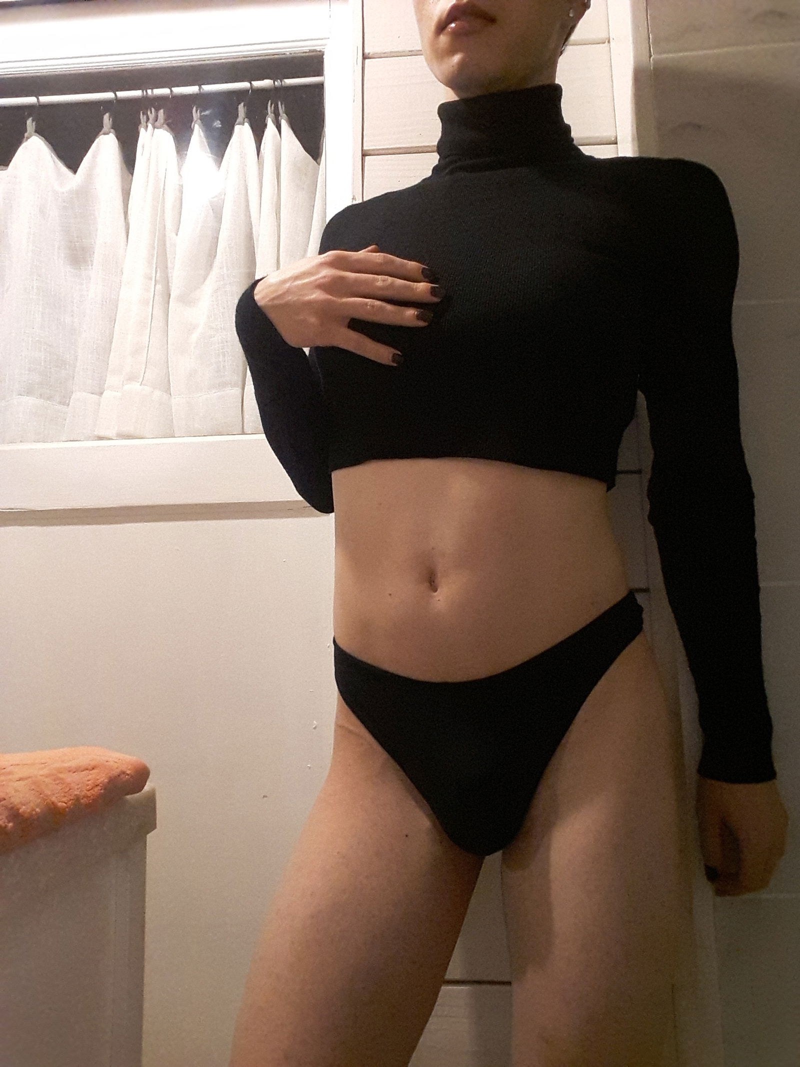 Album by Foxy Valentine with the username @foxy-valentine, who is a verified user,  November 12, 2020 at 8:56 AM. The post is about the topic Anonymous Amateurs and the text says 'I want to be punished 🐱'