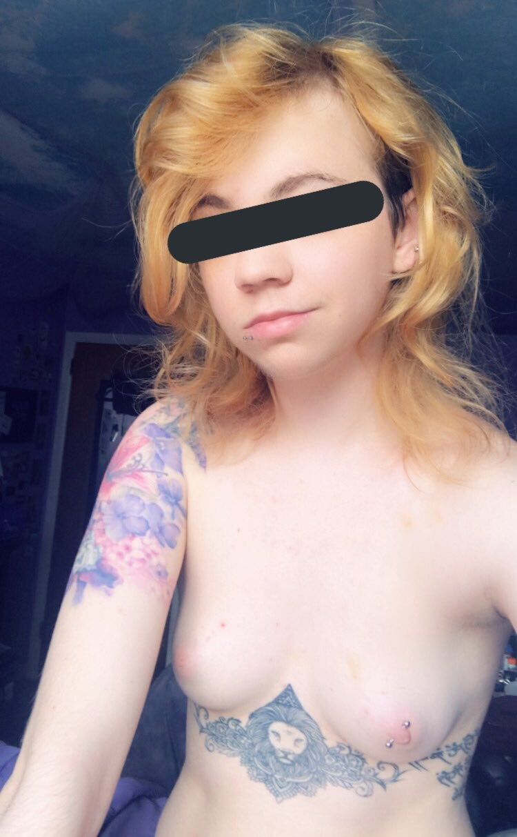 Photo by AuberonLeFey with the username @AuberonLeFey, who is a star user,  June 6, 2019 at 5:23 PM and the text says 'in the process of dyeing my hair and oof blond is NOT my color 😝 feeling cute though despite that! 

I have some time to chat today! find my number at: sextpanther.com/auberonlefey'