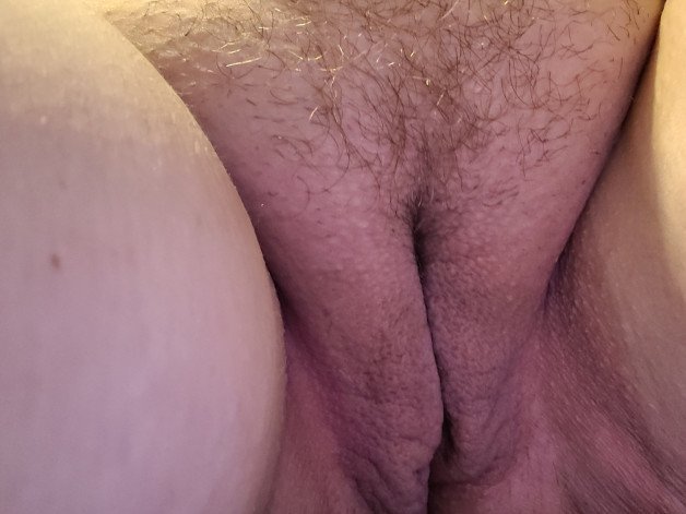Photo by SquishyMilfy with the username @SquishyMilfy, who is a verified user,  February 9, 2023 at 5:08 PM. The post is about the topic BBW and Chubby and the text says 'My husband likes to tell me my fat pussy is like a catcher's mit LOL'