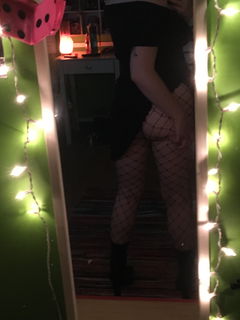 Album by juicy_b_jones with the username @juicy-b-jones,  April 13, 2020 at 6:09 PM. The post is about the topic Amateurs and the text says 'message me to find out how u can gain access to my premium snapchat🍑💦✨ 

#amateur #bisexual #bigtits'