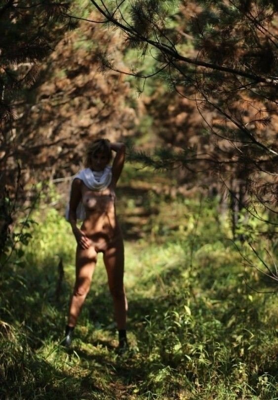 Watch the Photo by Justoneinthedarkness with the username @Justoneinthedarkness, posted on June 8, 2023. The post is about the topic Outdoor female.