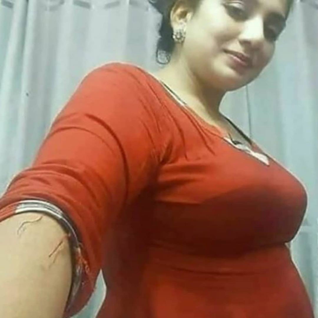 Photo by Munnibhabhi with the username @Munnibhabhi,  April 21, 2020 at 12:00 PM. The post is about the topic Amateurs