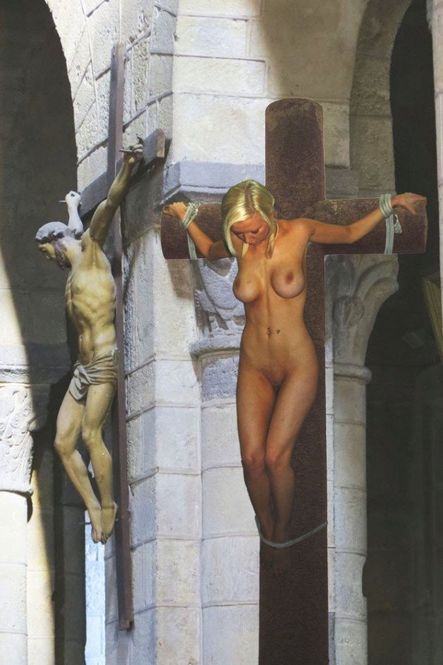 Photo by Cordelien with the username @Cordelien,  August 10, 2021 at 7:56 AM. The post is about the topic Crucifiedwoman and the text says 'the honor of being crucified with him'