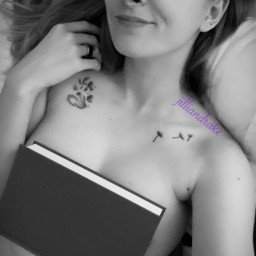Photo by Jillian Drake with the username @JillianDrake, who is a star user,  August 24, 2021 at 1:32 AM. The post is about the topic Real Girls Selfies (Amateur) and the text says 'Enjoying a good book tonight :)'