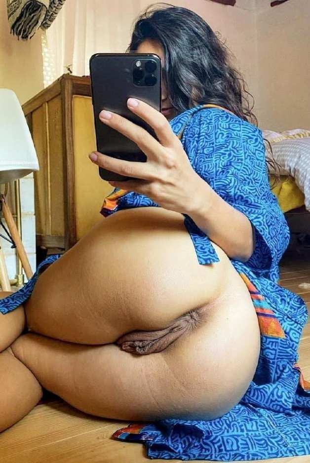 Photo by horneysissy with the username @horneysissy,  June 3, 2022 at 9:02 AM. The post is about the topic Indian Sexy Women