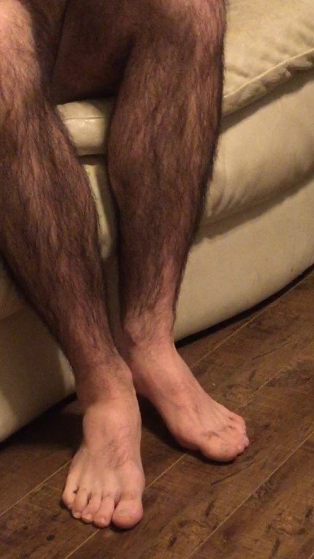 Photo by Advantager with the username @Advantager,  January 16, 2020 at 1:48 AM. The post is about the topic Horny gay foot fun