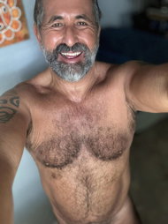 Shared Photo by deansson with the username @deansson,  May 26, 2024 at 5:35 PM. The post is about the topic Mature Greying Daddy